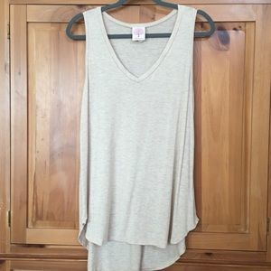 Freeloader Long V-Neck Tank
